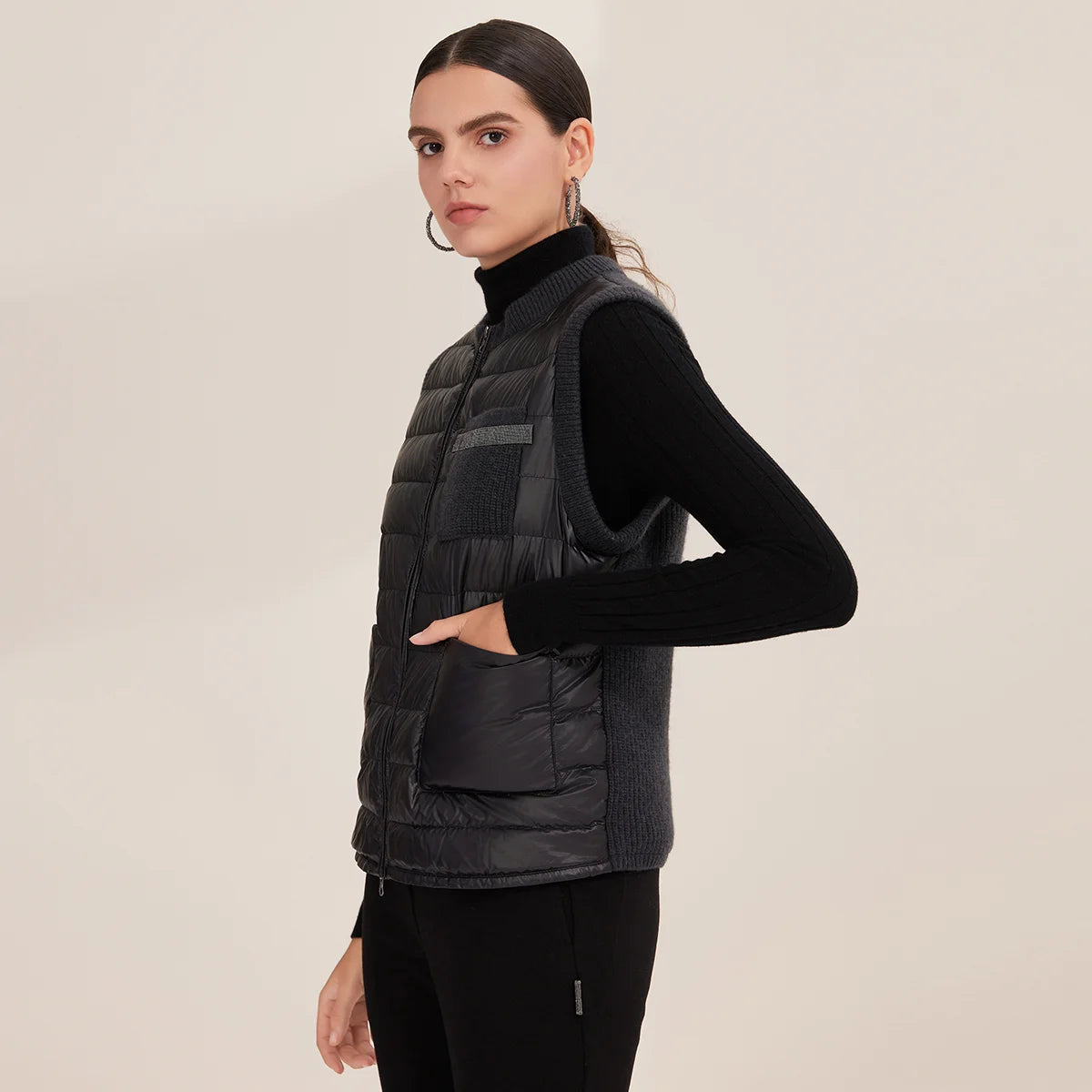 BD3521201 Goose Down Puffer Vest for Women 100% Cashmere Lightweight Warm Knit Panel Design Luxury