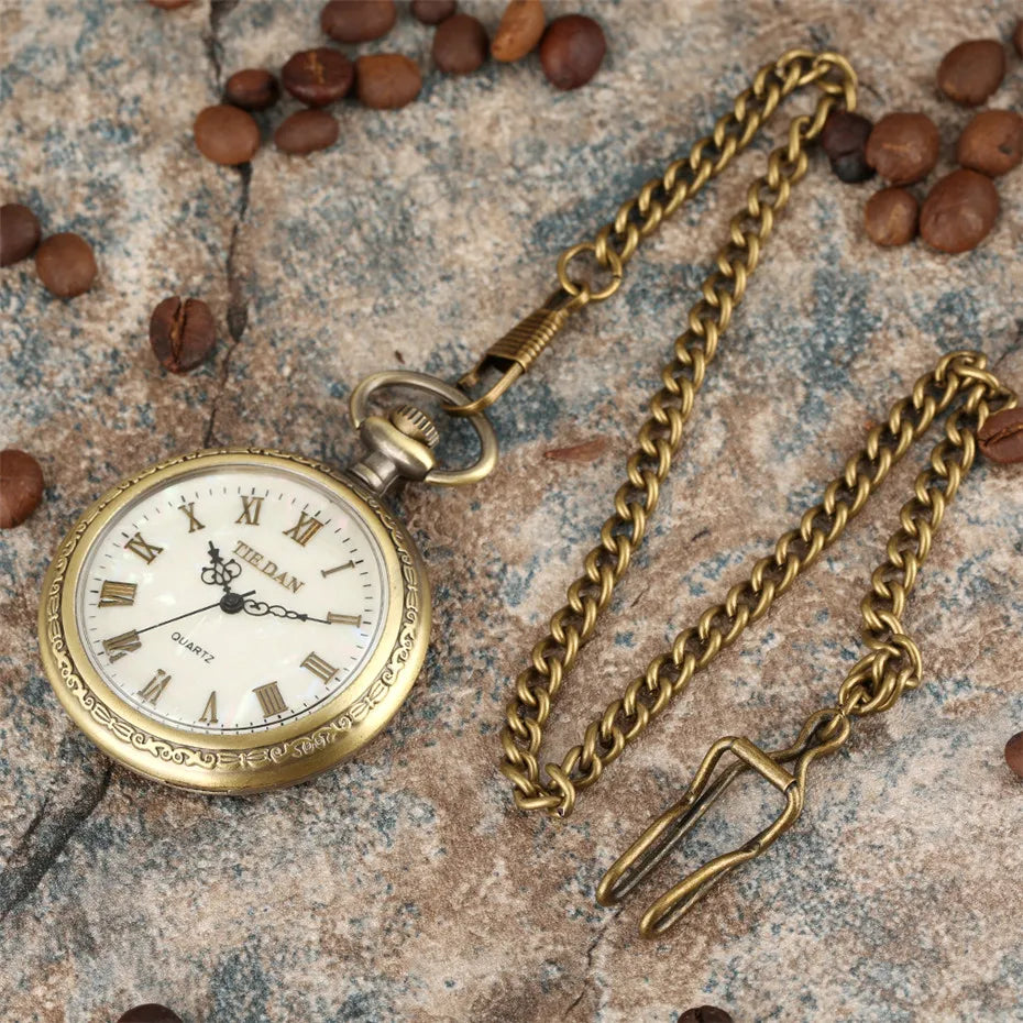 Bronze Retro Roman Numerals Display Quartz Pocket Watch Vintage Pendant Clock for Men Women Fob Sweater Chain / Hanging Chain