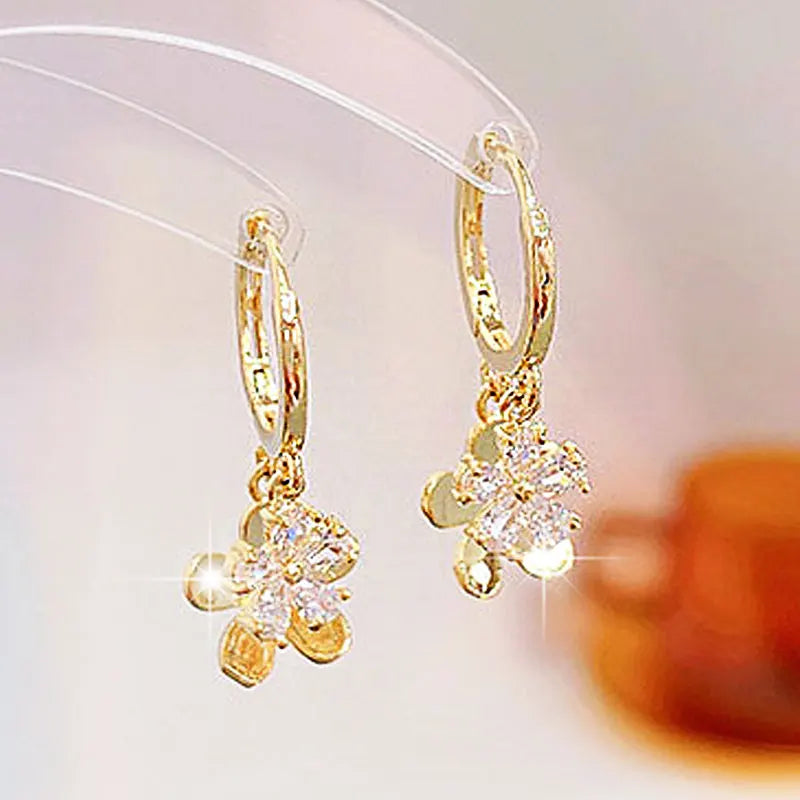 2023 New French Fashion Earring Temperament Luxury Top Quality Zircon Earrings 2021 Trend Personalized Luxury Jewelry Pendant