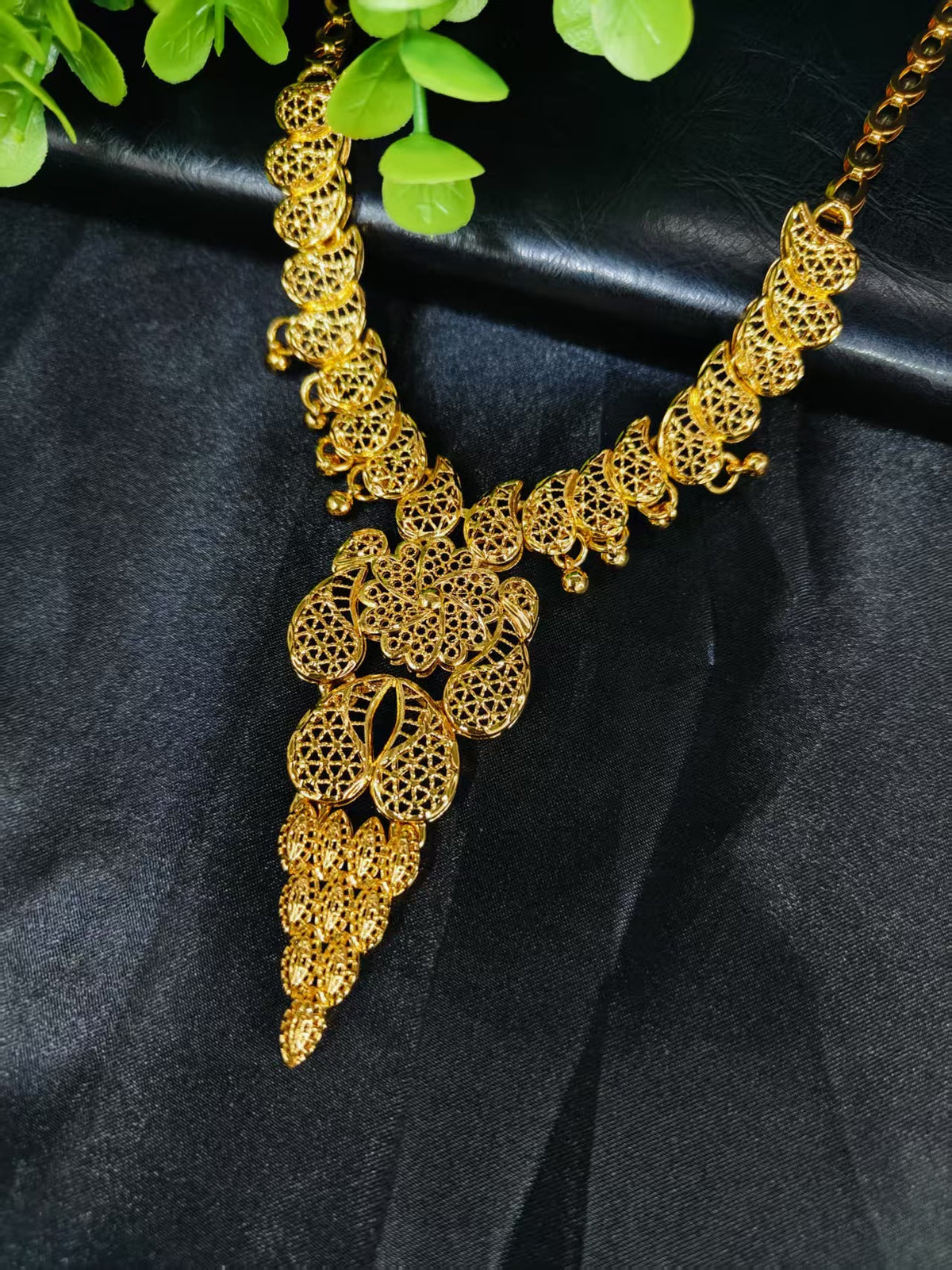 Cross-Border Hot Selling Dubai Luxury 24K Jewelry Necklace Earrings Ring Bracelet Four-Piece Bridal Wedding Tassel Set