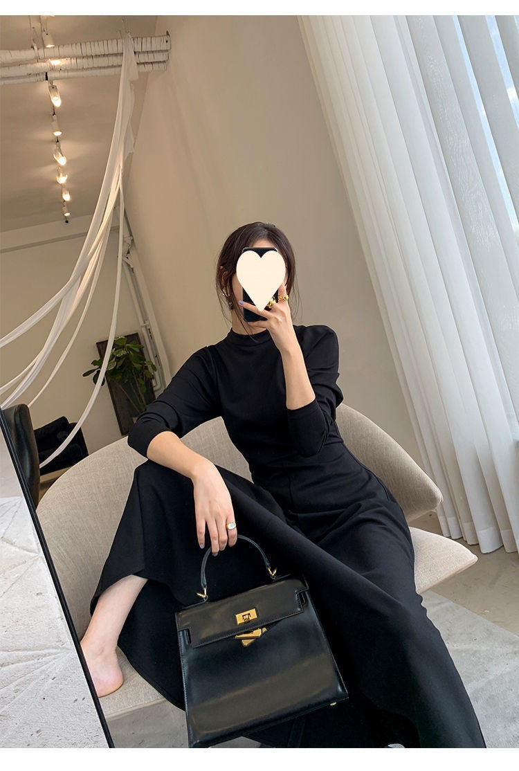 Black Dress with Round Neck and Long Sleeves, Korean Style, 2026 Autumn New Model, Sexy and Elegant, Waist-Cinching, Slimming, Long Skirt with a Large Hem