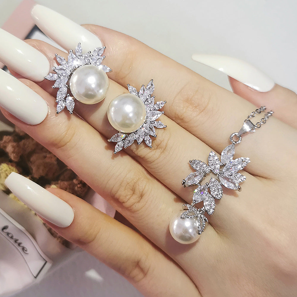 Korean version of high-end hot-selling jewelry European and American luxury pearl zircon inlay necklace earrings e6068-x6063