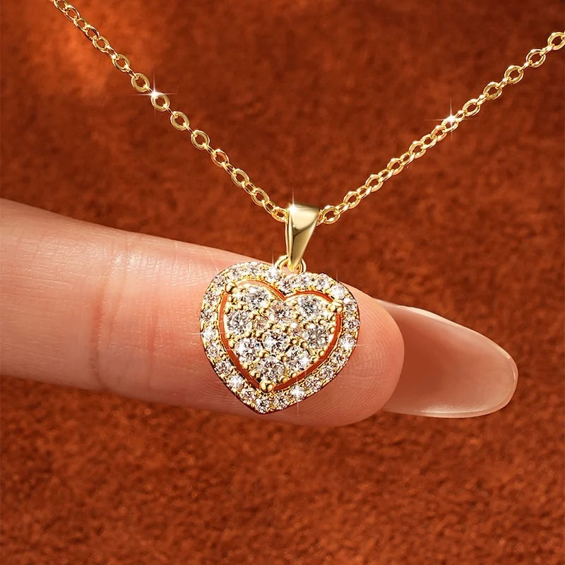 IOGOU Romantic Full Moissanite Halo Heart-Shaped Pendant Necklace Certified Lab Created Diamond Necklace for Women Jewelry Gifts