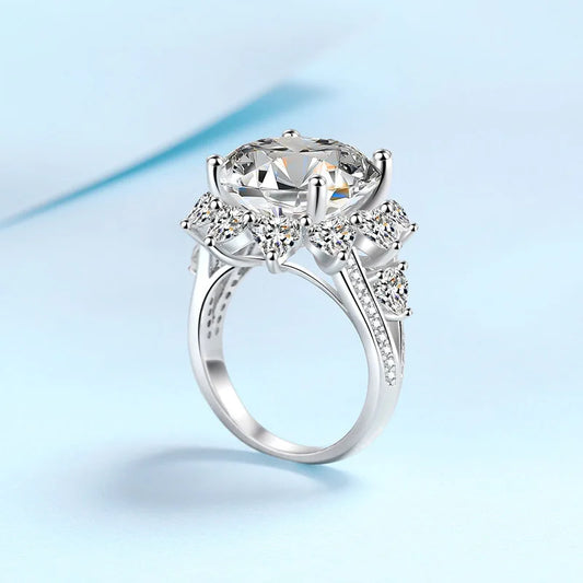 10ct Women's Moissanite Ring Wealth Flower Light Luxury Design PT950 Platinum Setting for Enhanced Confident Aura And Brightenin