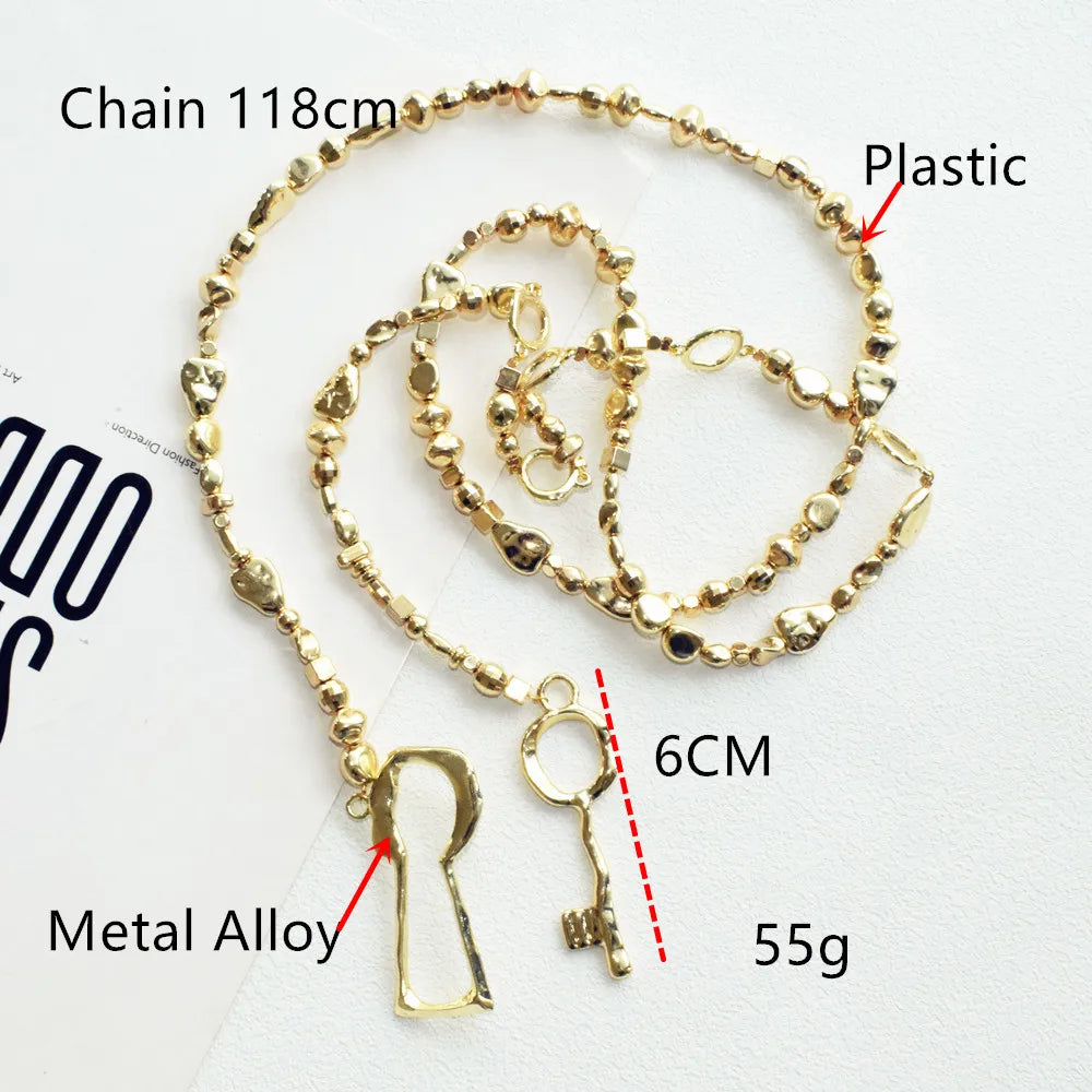 Exggerated Gold-plated Plastic Beads Chain With Alloy Key Lock Necklace For Women Jewelry Fashion Show Model Waist Accessory