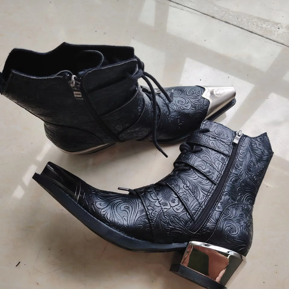 Retro Metal Head Western Cowboy Short Boots Spring 2026 New Pointed Chelsea Height-Increasing Men's Women's Footwear