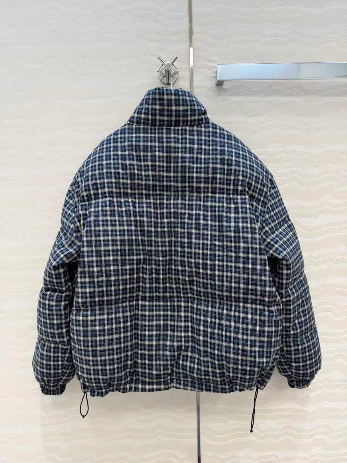 Women's autumn and winter plaid double-sided wearable stand up collar short goose down jacket, new casual jacket