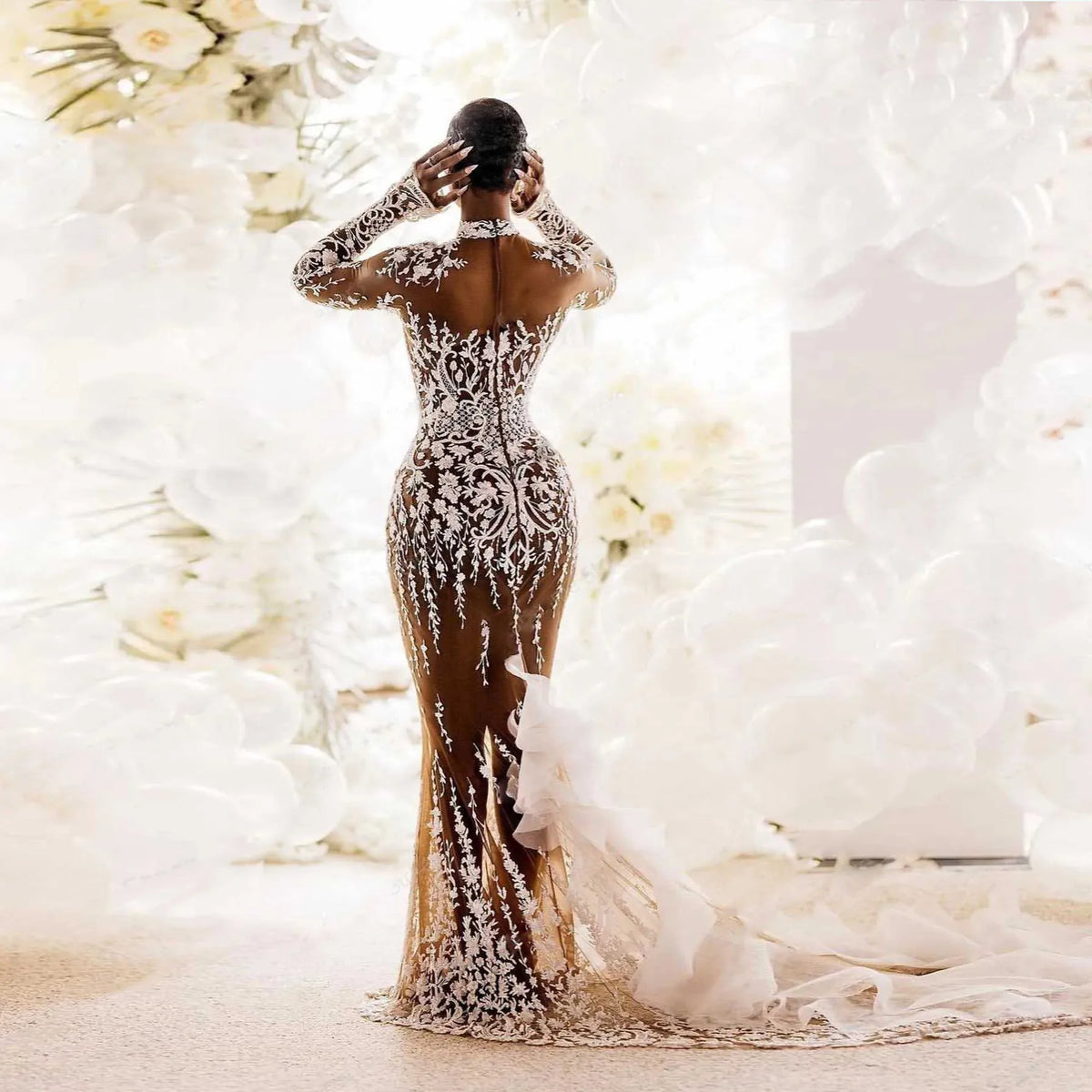 Gorgeous Applique Long Wedding Dress Beaded Lace Mermaid Bride Dresses Beading See Through Illusion Wedding Gown with Sleeves
