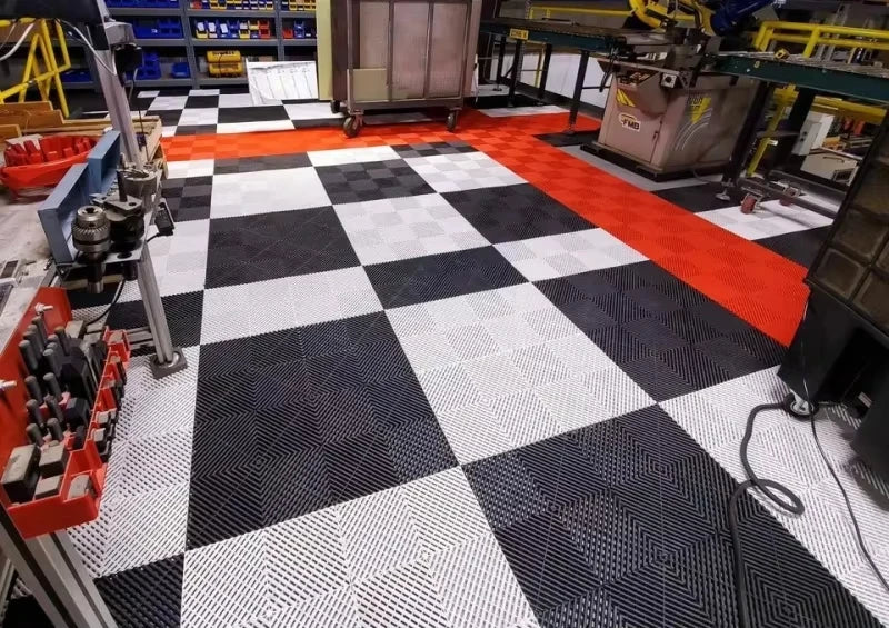 40PCS Pvc Garage Floor Tiles High Quality Pvc Car Garage Flooring Mat PP Plastic Interlocking Car Wash Room Tiles