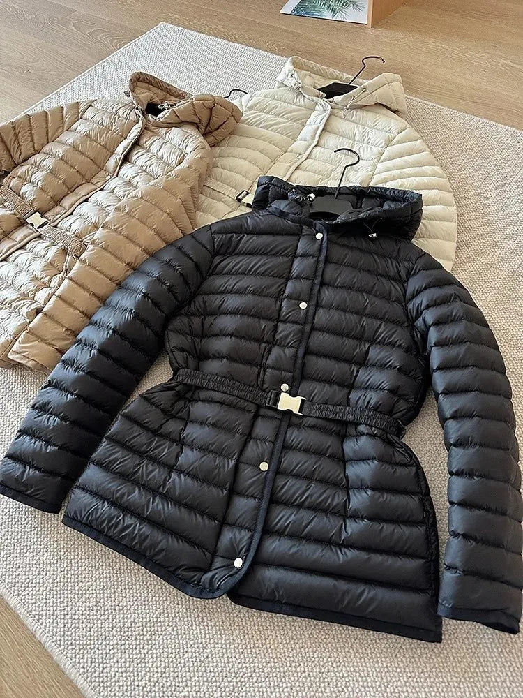 2025 Autumn Winter Luxury Lightweight Short Slim 90% White Duck Down Jacket Women Hooded Detachable Sash Warm Down Coat Fashion