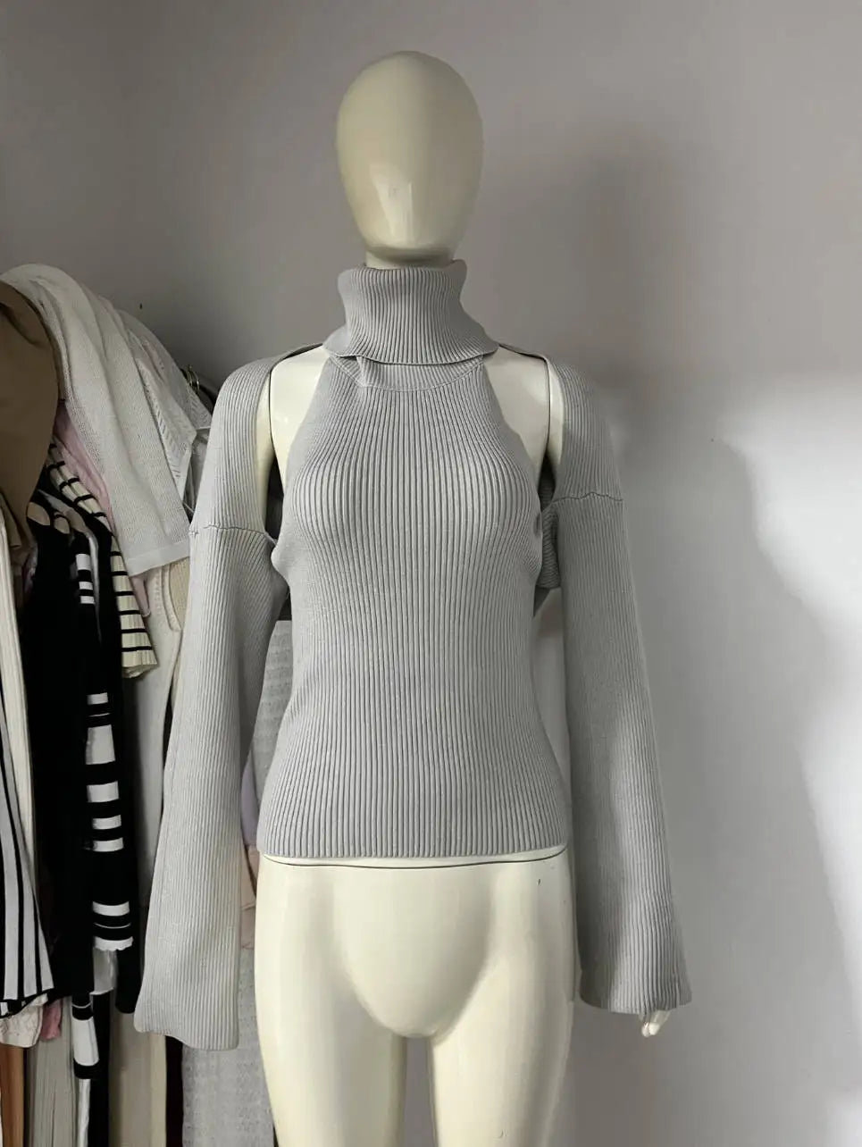 2025 New Women's High Neck Sexy Open Back Buckle Knitted Vest Long Sleeved Shawl Duo Set