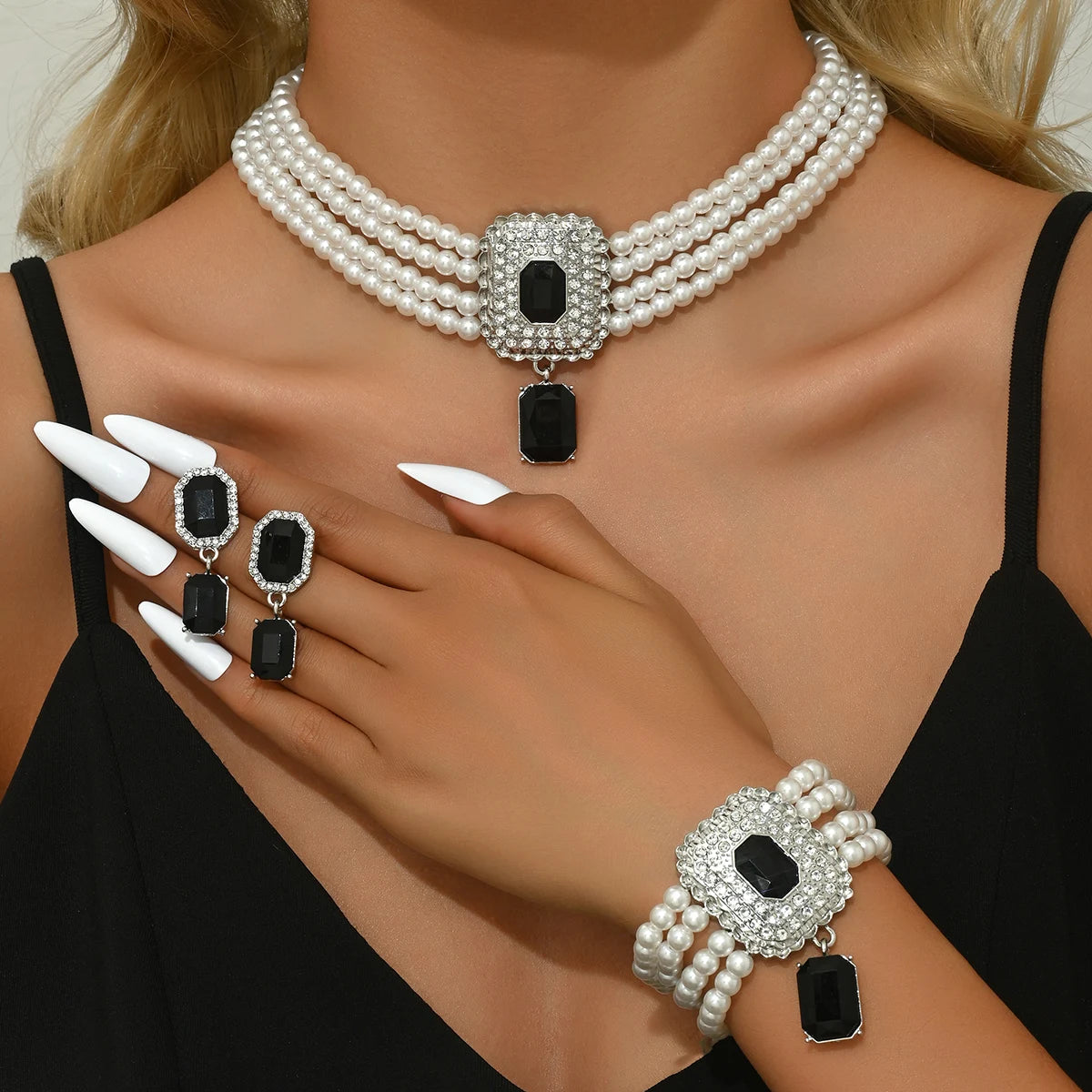 Women's Fashion Light Luxury Short Style Imitation Pearl Rhinestone Necklace Earrings Bracelet Jewelry Set Party Festival Gift