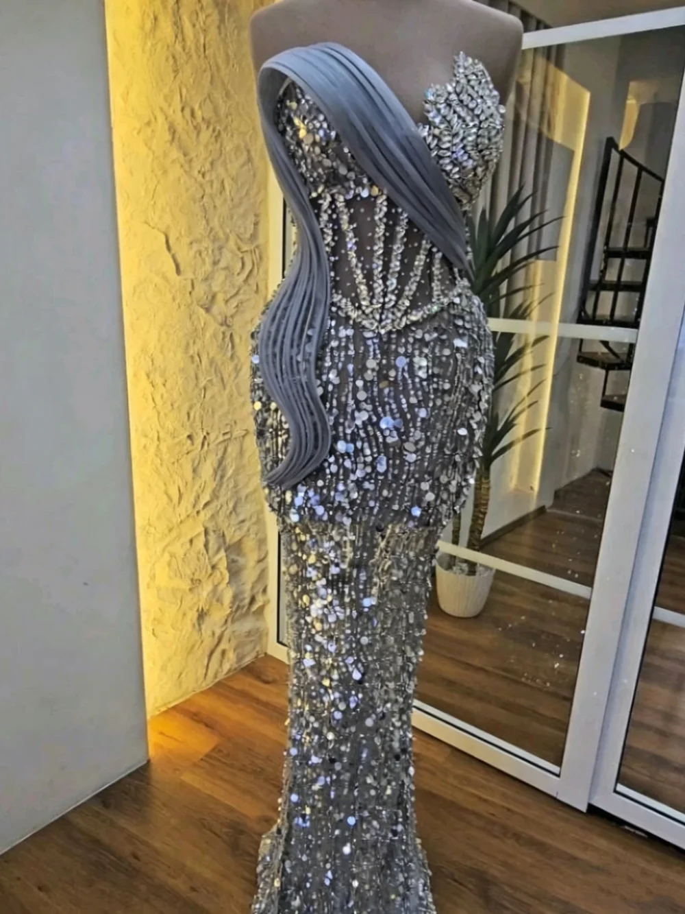 Glamorous Sequins Evening Dresses Sleeveless Floor Length Mermaid Prom Gowns Crystals Vestidos De Noche Customized