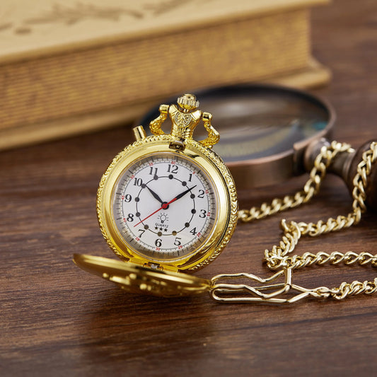 Vintage Steam Train Engraved Quartz Pocket Watch LED Luminous Dial Flip Cover Alloy Pocket Watch With Chain Steampunk Clock