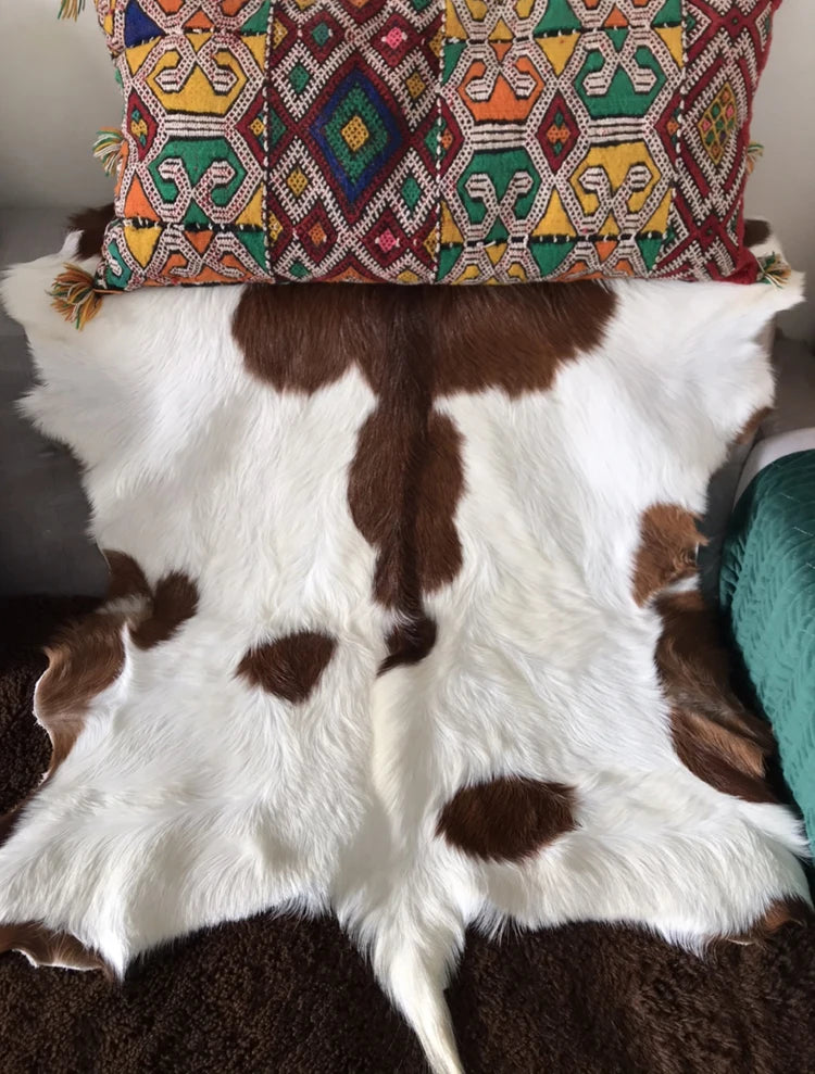 Natural Cow Flower Black and White Whole Goatskin Chair Cushion Vintage Primitive Antique Carpet Floating Window Camping Rugs
