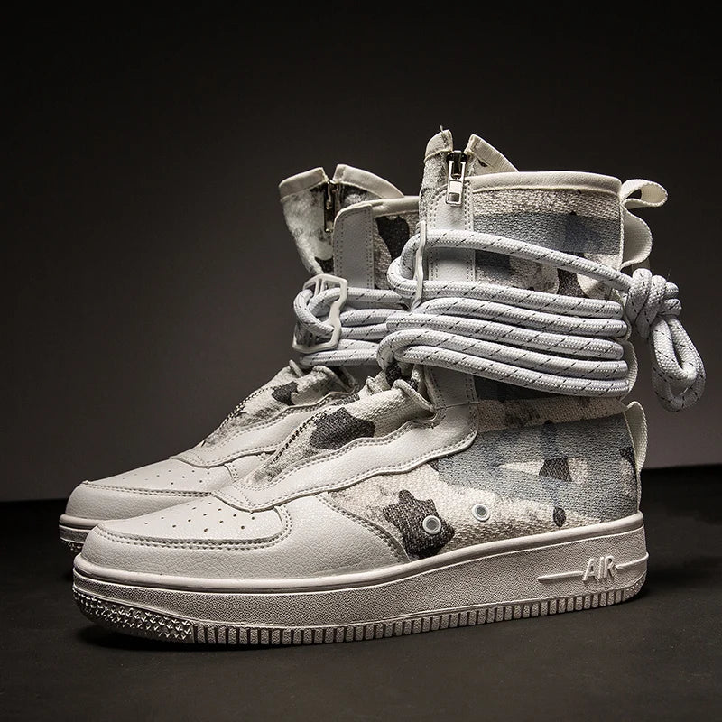 Unisex High-Top Chunky Sole Platform Boots - Winter Couple Shoes in Black and White