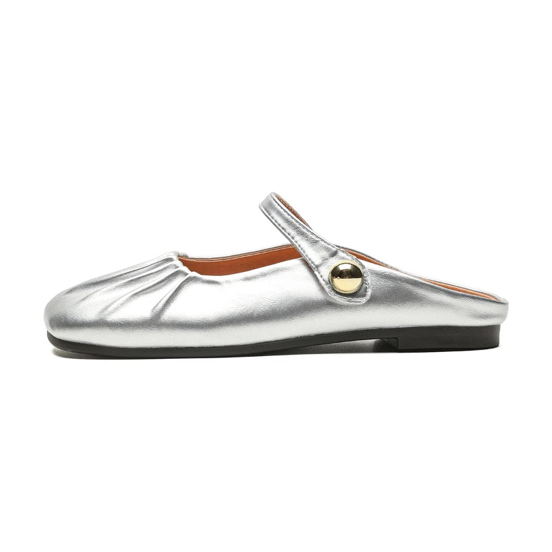Women Closed Toe Mule Slippers Outdoor Wear Summer Silver One Strap Flat Beach Sandals Elegant Casual Daily Fashion Footwear