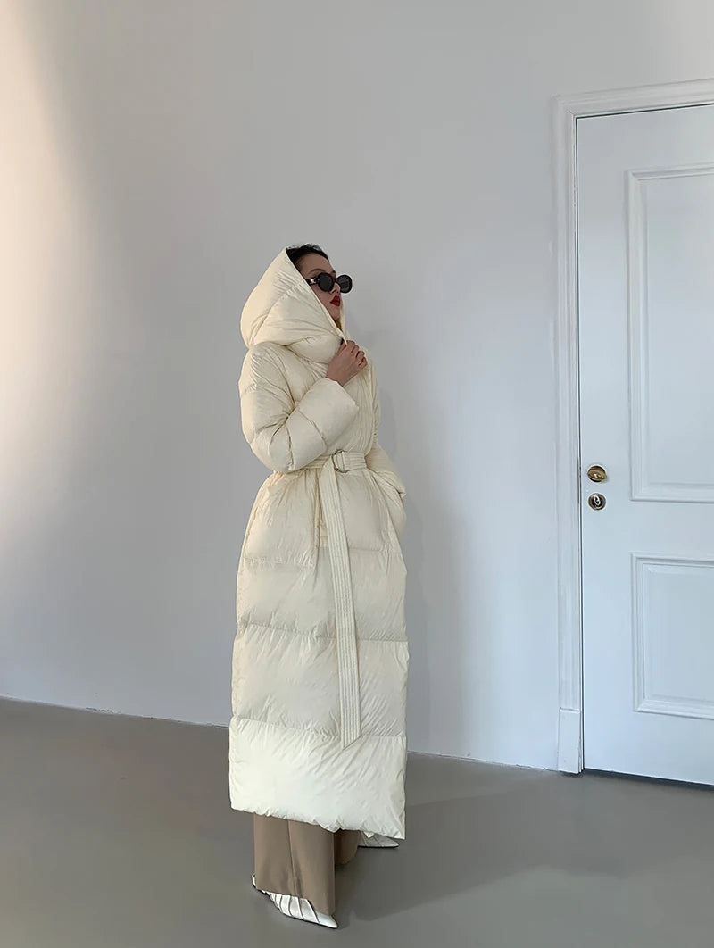 High end Ultra long White goose down Jacket For women Winter 2025 New Fashion Down Coat Female Thicken Parka Overcoat with belt