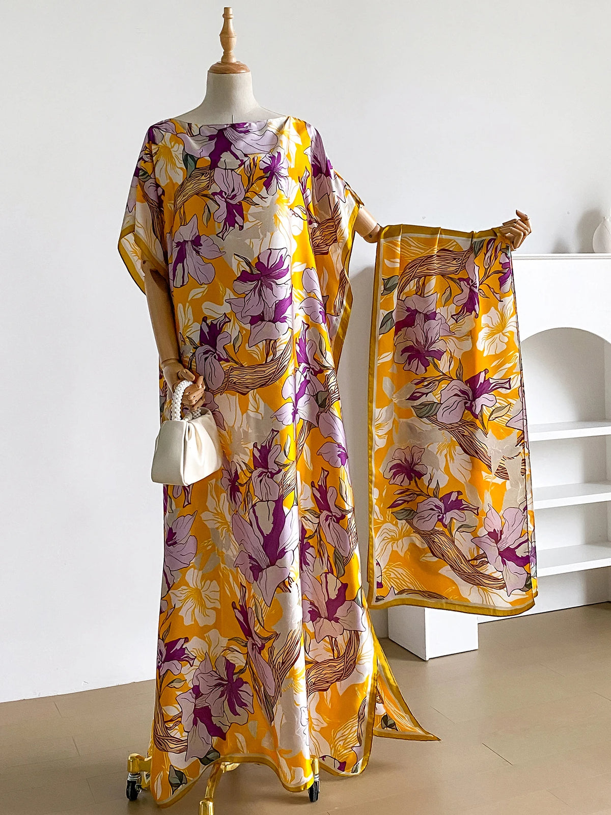Vibrant Magnolia Floral Print Satin Abaya Scarf Set, Loose Batwing Kaftan For Muslim Women Summer Beach Holiday Wear