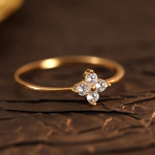 925 Thai Silver Inlaid Four Leaves Clover Zirconia Flower Ring for Women Simple Elegant Good Luck Anniversaries Jewelry Gift