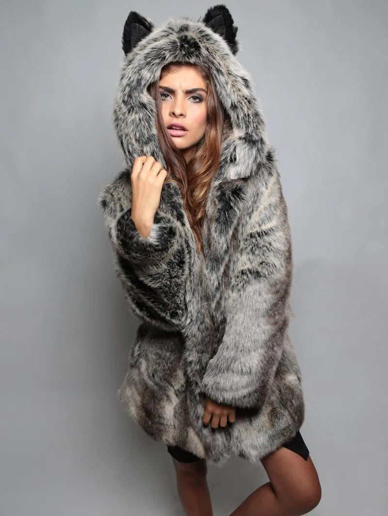 2026 Women Winter Furry Small Size Faux Fur Coat Female Hooded Long Sleeve Plush Jacket Lady Thick Fake Fur Warm Fluffy Outwear