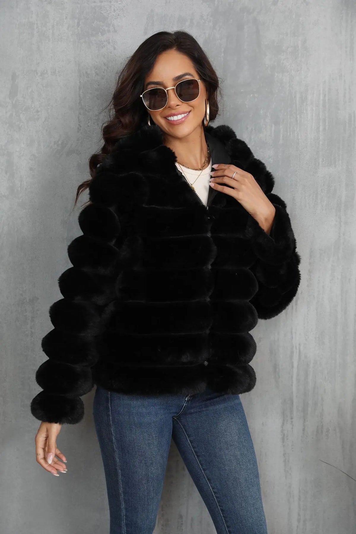 2026 Winter Hooded Plus Size Faux Fur Cropped Coat Women Furry Long Sleeve Plush Jacket Lady Large Fake Fur Warm Fluffy Cardigan