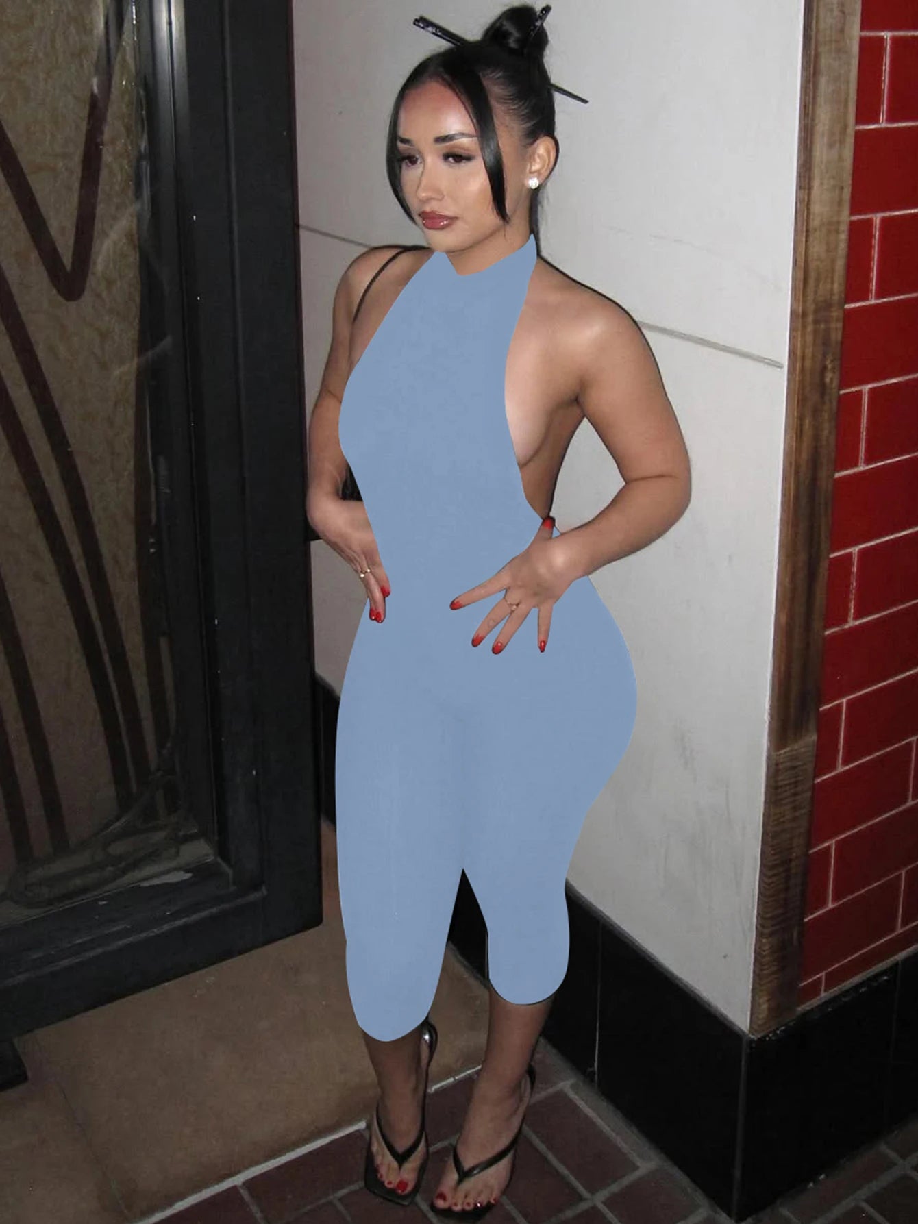 Hugcitar Ribbed Halter Backless Solid Button Sexy Bodycon Skinny Jumpsuit Summer Women Fashion Vacation Romper Streetwear Club