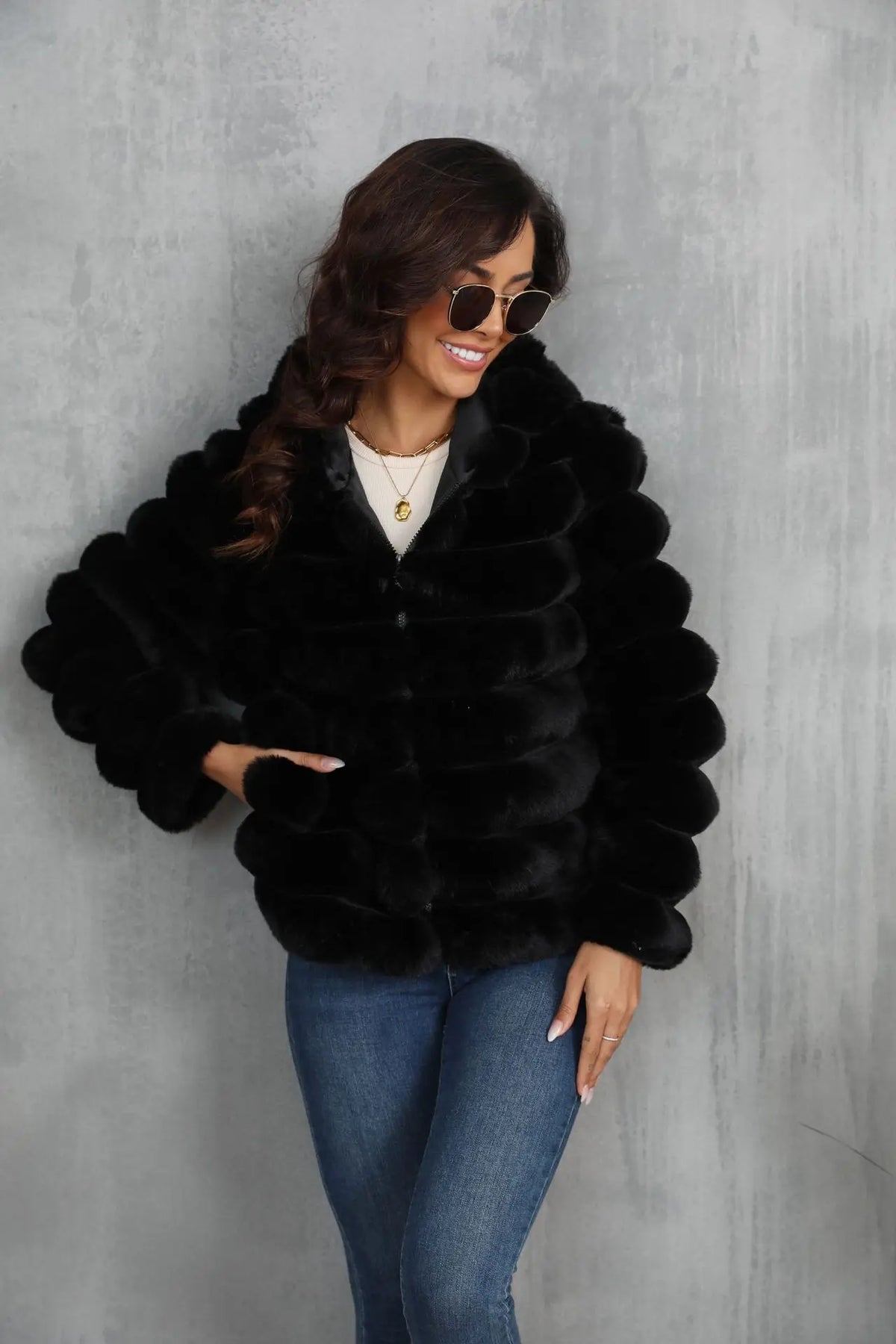 2026 Winter Hooded Plus Size Faux Fur Cropped Coat Women Furry Long Sleeve Plush Jacket Lady Large Fake Fur Warm Fluffy Cardigan