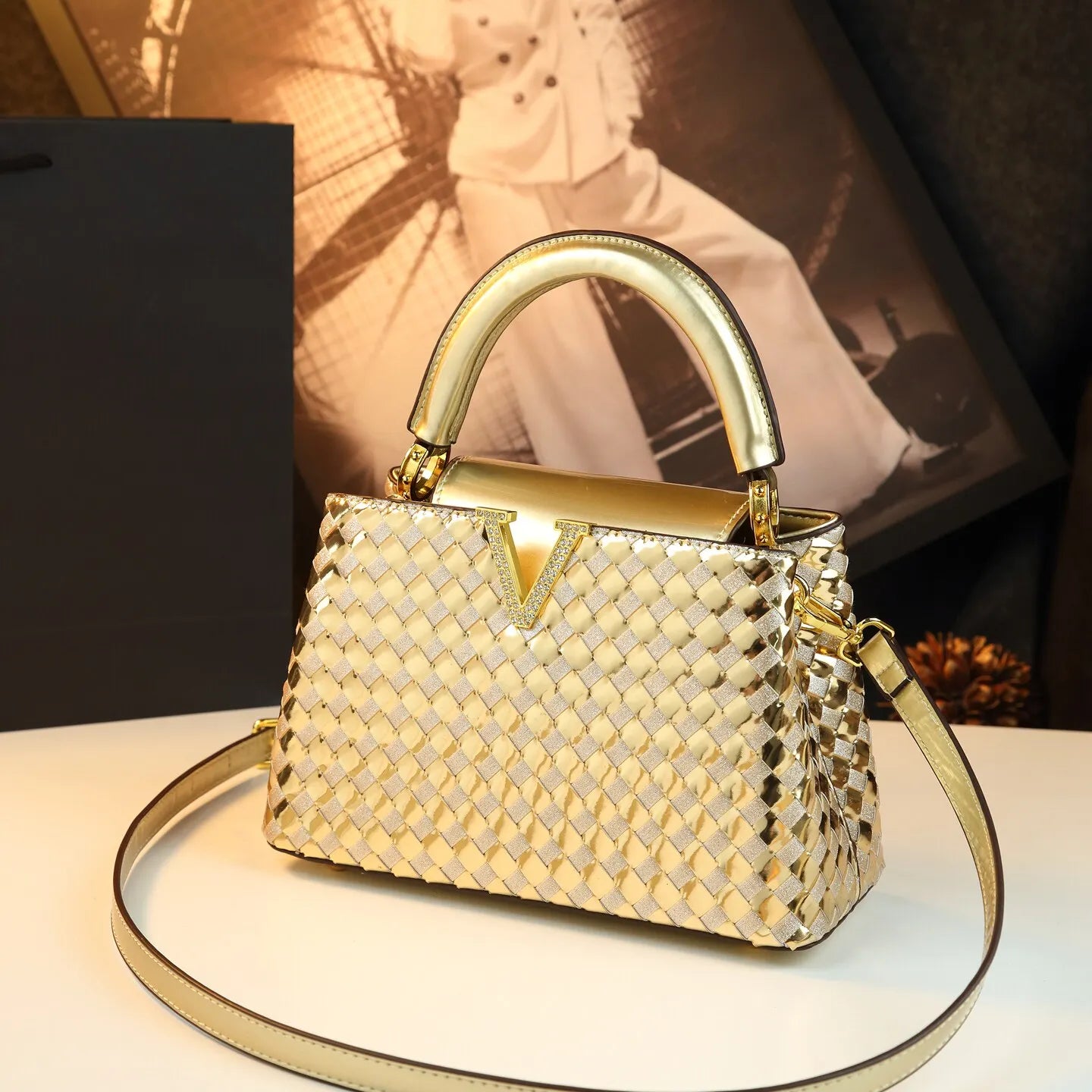 Genuine Leather Woven Handbag For Women 2026 New Light Luxury Women's Shoulder Bag Fashion Commuter Messenger Bag Versatile