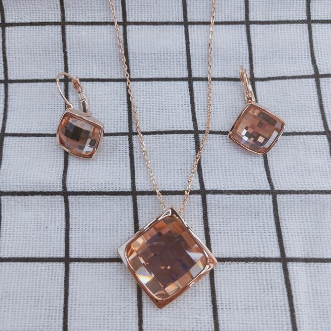 Classic Temperament Square Crystal Necklace Earrings suit European and American Retro Fashion Jewelry Cross-border E-commerce Supply