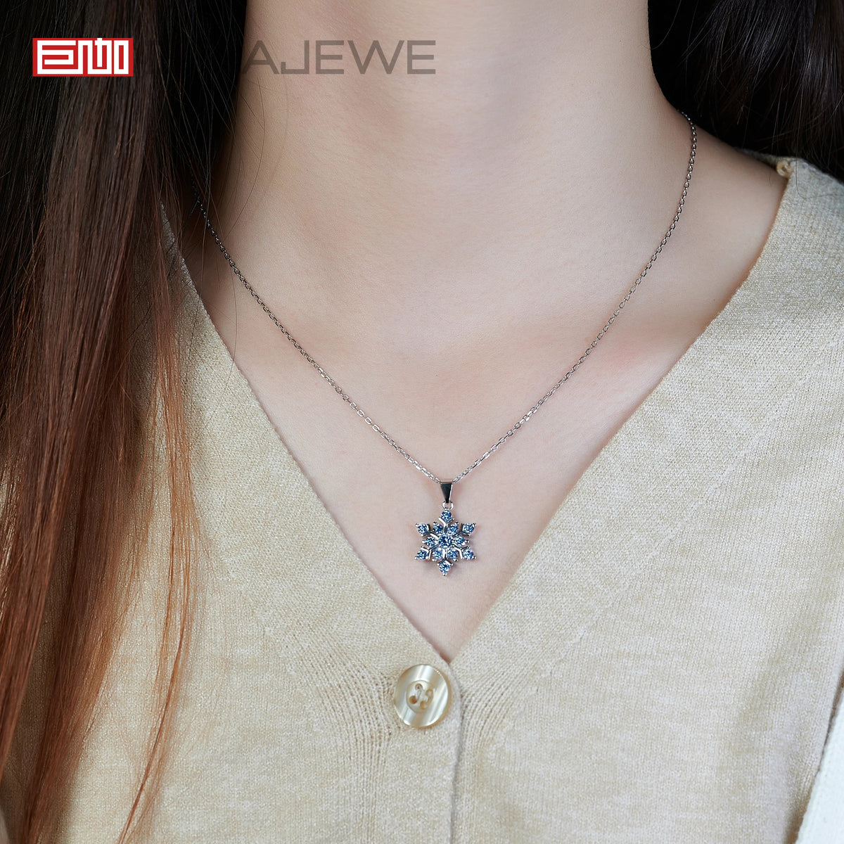 GIGAJEWE 1ct Green Blue Moissanite 18K White Gold Plated Silver Snowflake Necklace 2022 Christmas Limited Edition Gift