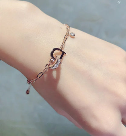 Korean Fashion Exquisite Luxury Lady Bracelets Buckle AAA Top Quality Bangles Shine Women Trend Charm Jewelry Romantic Pendant