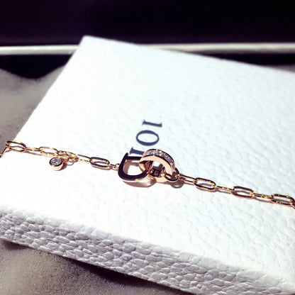 Korean Fashion Exquisite Luxury Lady Bracelets Buckle AAA Top Quality Bangles Shine Women Trend Charm Jewelry Romantic Pendant