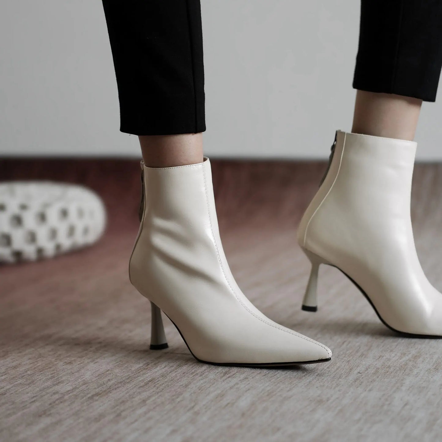Krazing Pot Big Size 42 Cow Leather Pointed Toe High Heels Chic Design Concise Winter Spring Shoe Dress Warm Wedding Ankle Boots