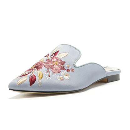 Silk Embroidery Mules Shoes Woman Brand Luxury Slippers Flats Pointed Toe Slides Floral Home Slippers Cozy Slip On Flip Flops