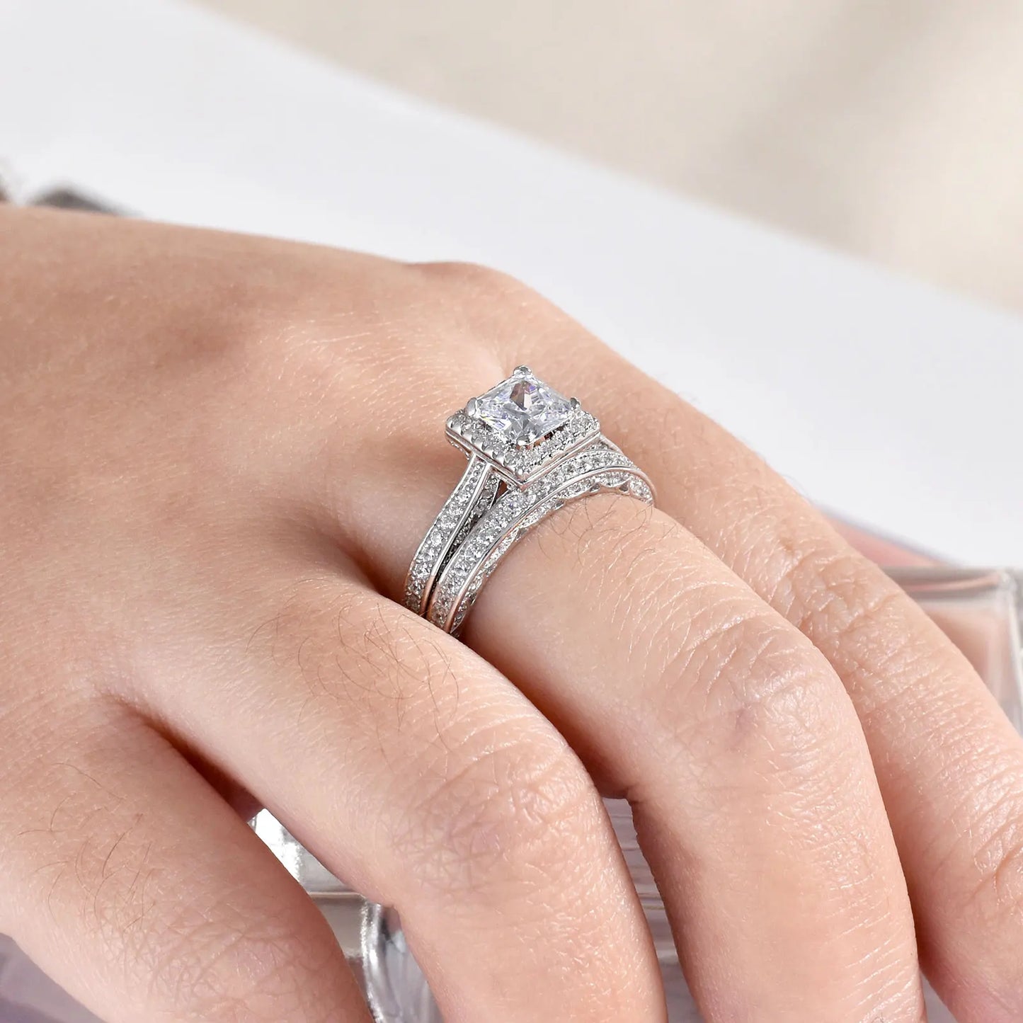 Newshe 2Pcs Genuine 925 Sterling Silver Moissanite /AAAAA Zircons Wedding Ring Set Halo Princess Cut Engagement Rings for Women