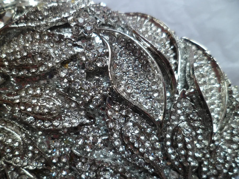 Gold Metal Leaves White Crystals Evening Clutch Bags Luxury Women Wedding Party Purse Ball Handbags Rhinestone Mini Minaudiere
