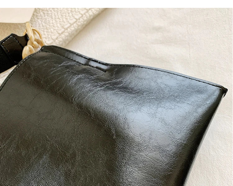 2026 New Design Handbags Women Shoulder Bag Soft Synthetic Leather Crossbody Large Capacity Fashion Female Underarm Bags