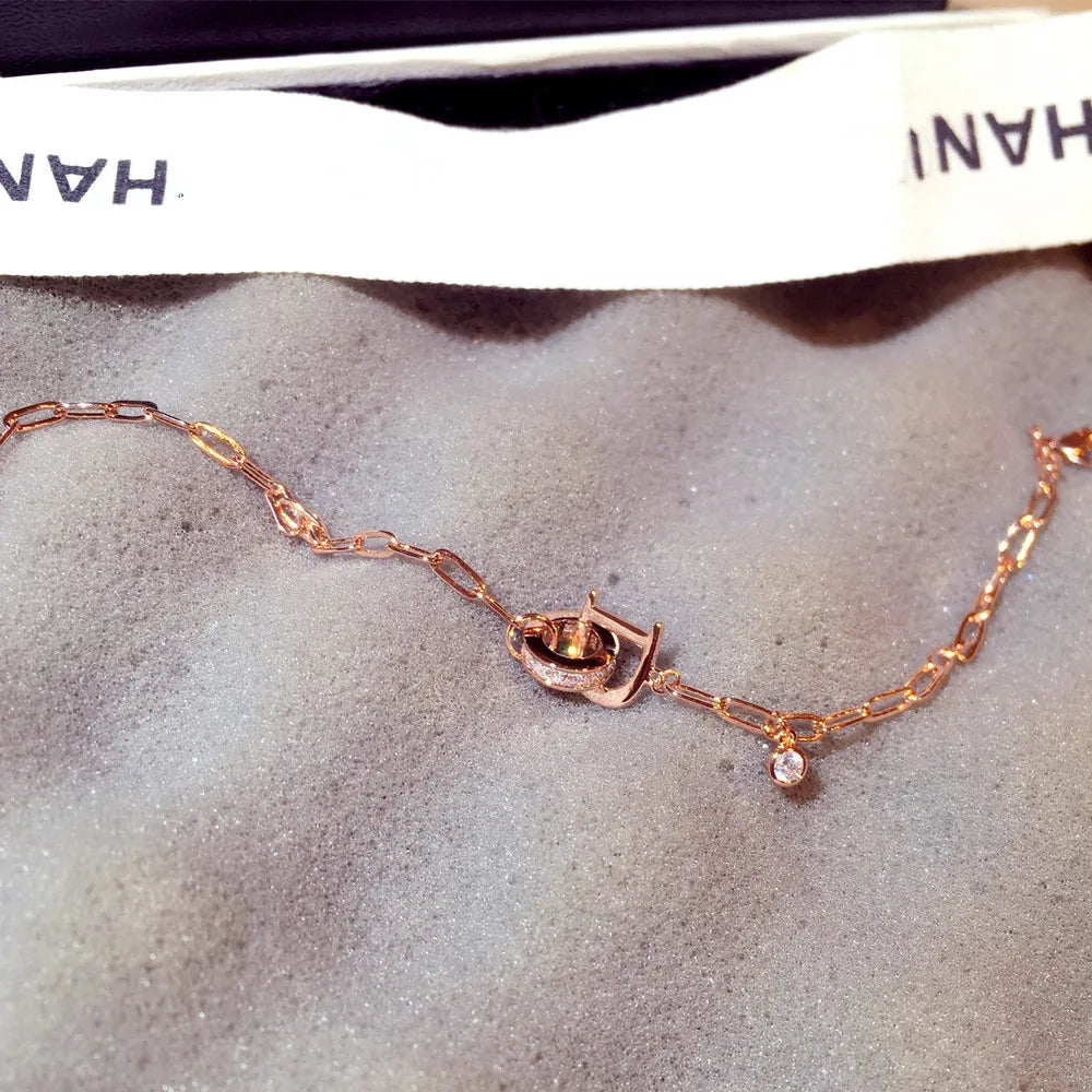 Korean Fashion Exquisite Luxury Lady Bracelets Buckle AAA Top Quality Bangles Shine Women Trend Charm Jewelry Romantic Pendant
