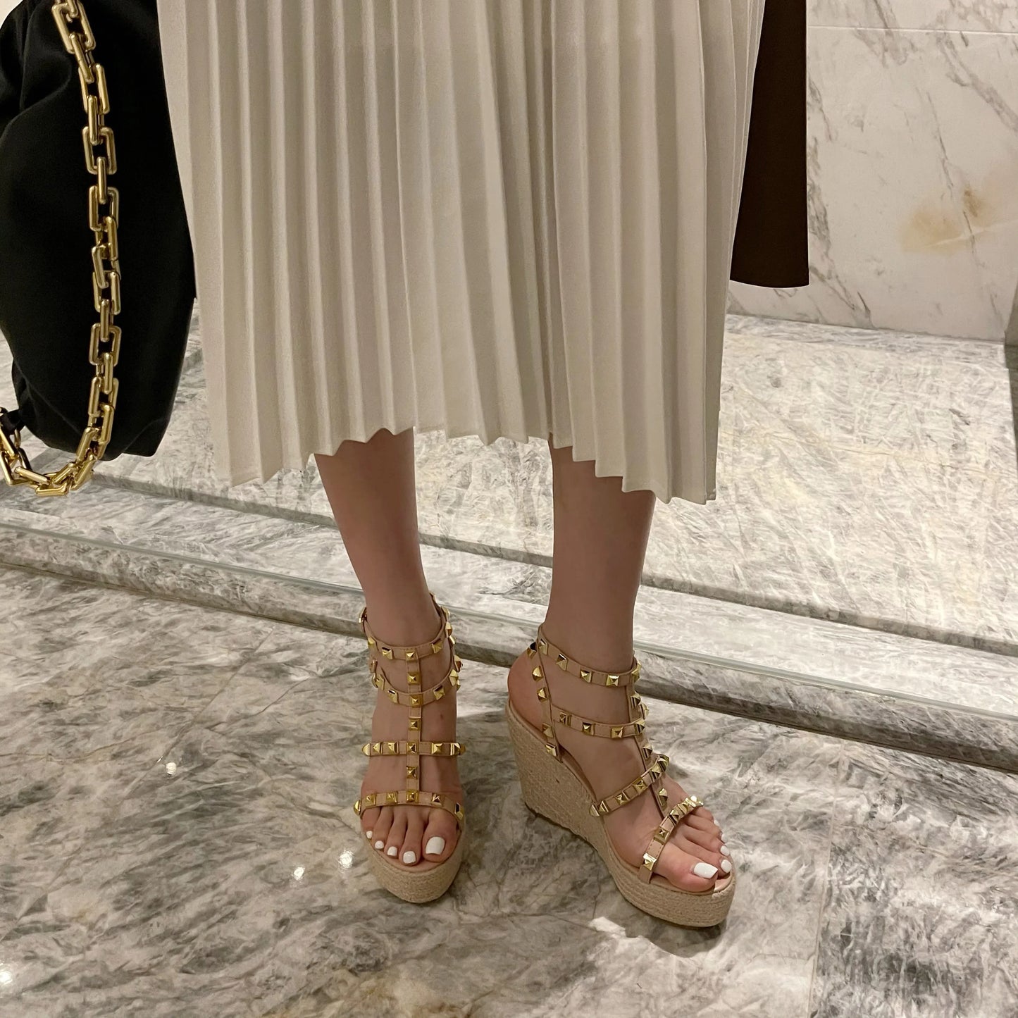 Rivet Wedges Women Sandals Open Toe Ankle Buckle Strap Ladies Platform Wedges Sandals High Heels Roman Rattan Grass Woven Shoes