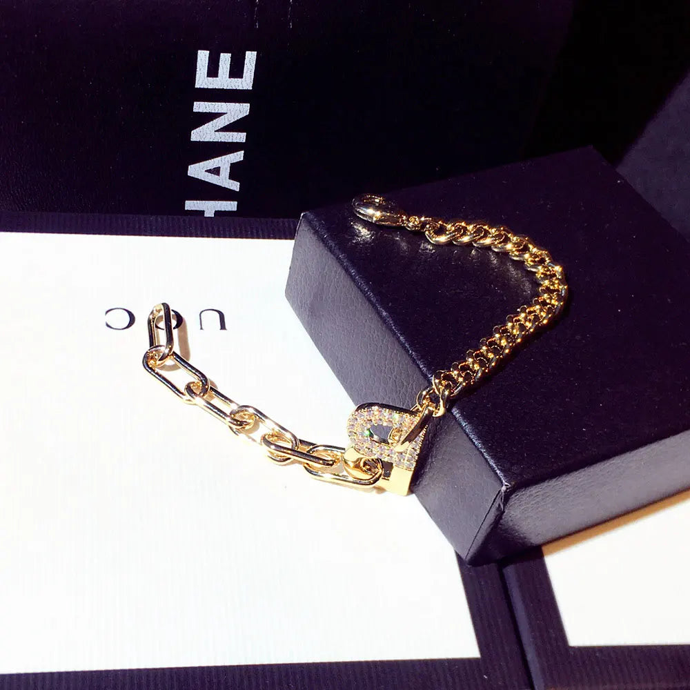 New Fashion Japan Korea Super Shine Rhinestone Word Bracelets Temperament Charm Bracelets on Hand Luxury Jewelry Accessories