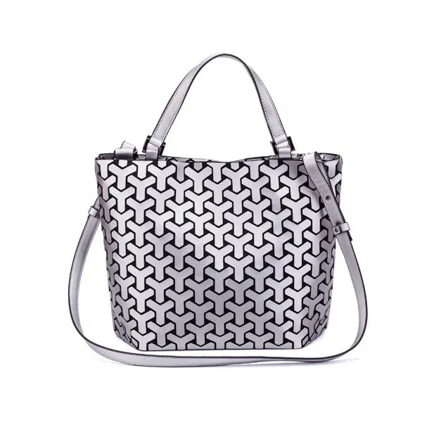 Ladies Luminous Bag Geometric Bags for Women 2024 Quilted Shoulder Bags Laser Plain Folding Female Handbags Bolsa Feminina