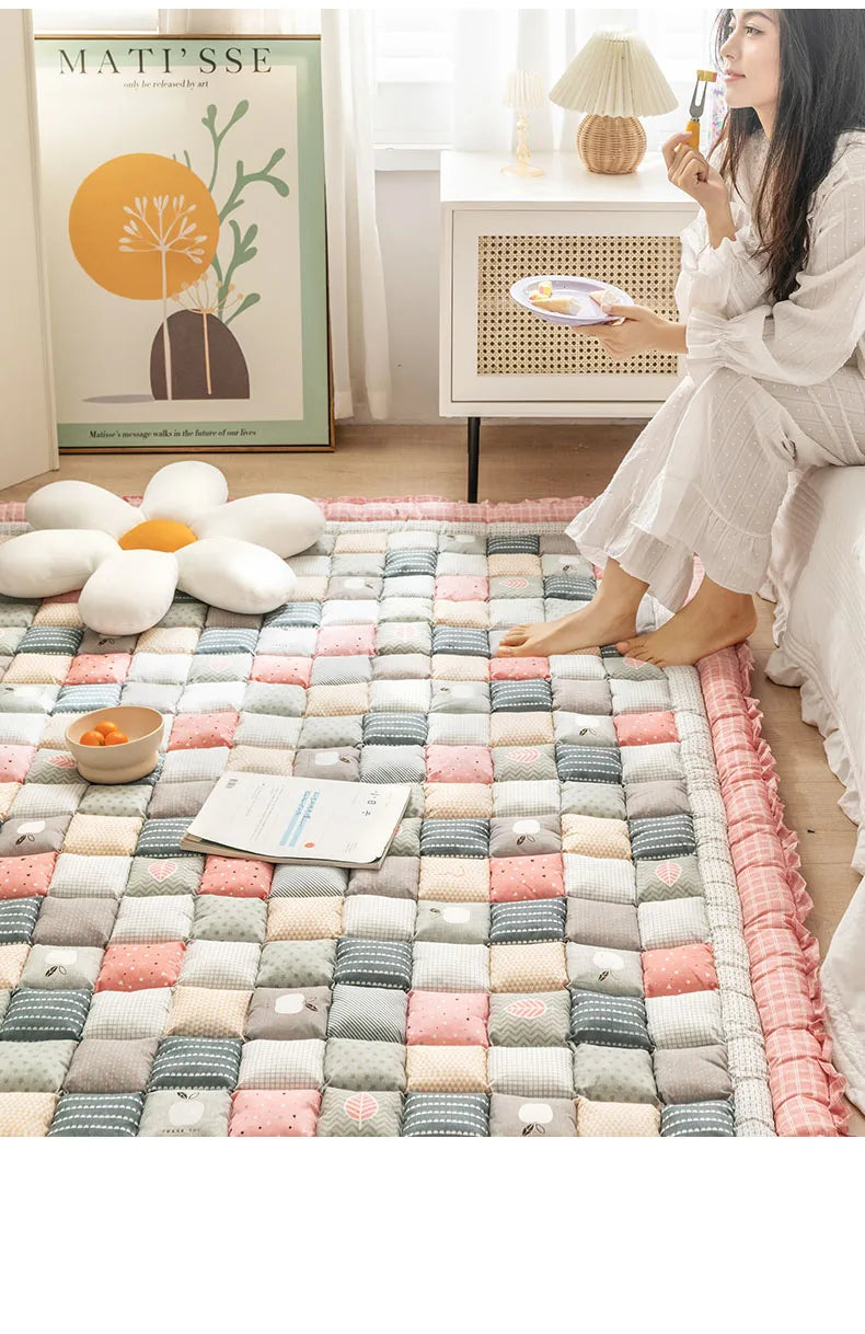 Large Thick Cotton Quilted Rugs for Living Room Anti Slip Bedroom Bedside Carpet Rugs Winter Warm Floral Print Tatami Floor Mats