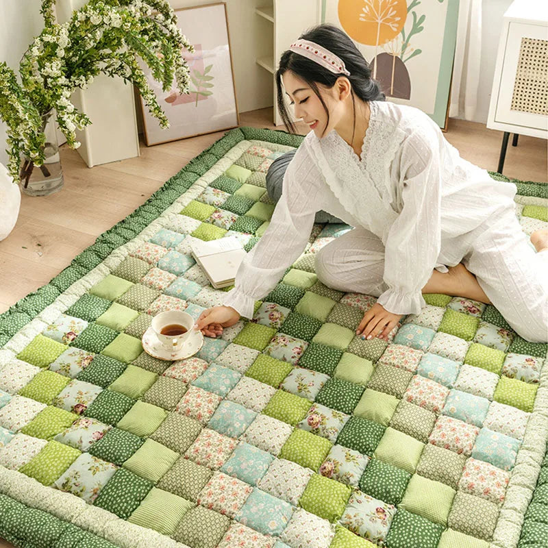 Large Thick Cotton Quilted Rugs for Living Room Anti Slip Bedroom Bedside Carpet Rugs Winter Warm Floral Print Tatami Floor Mats