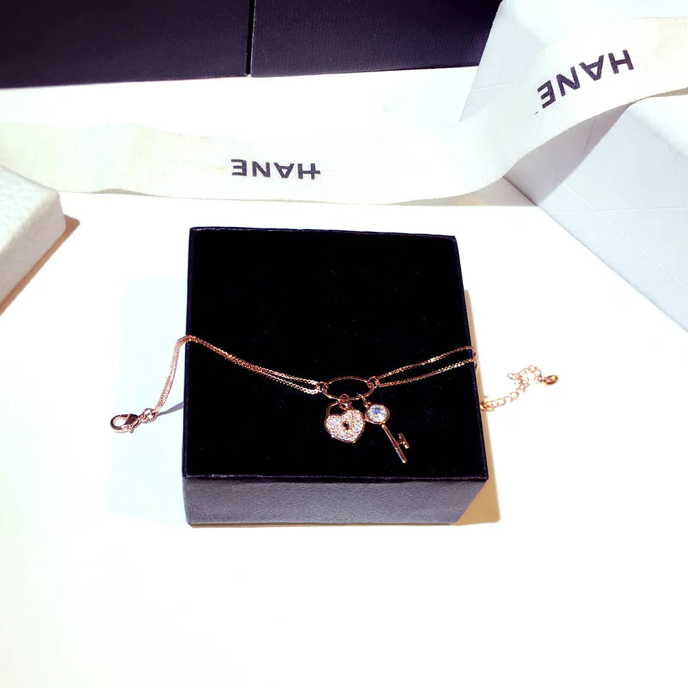 Korean Fashion Exquisite Luxury Lady Bracelets Buckle AAA Top Quality Bangles Shine Women Trend Charm Jewelry Romantic Pendant
