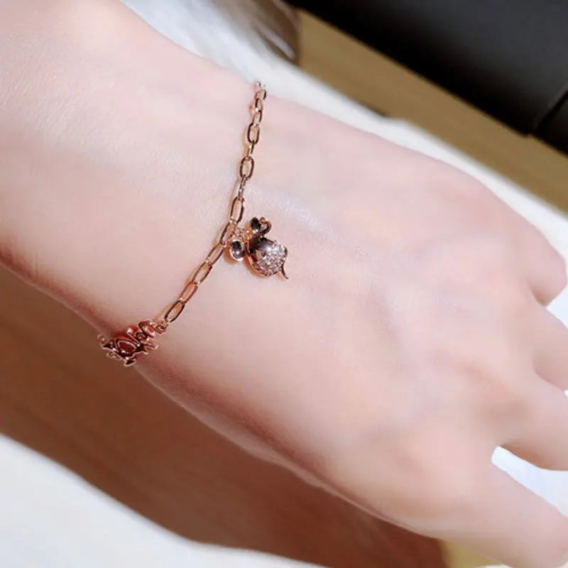 Korean Fashion Exquisite Luxury Lady Bracelets Buckle AAA Top Quality Bangles Shine Women Trend Charm Jewelry Romantic Pendant