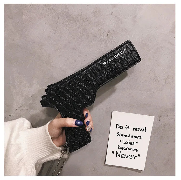 YoReAi New 3D Gun Shaped Chains Women Shoulder Bags Luxury Leather Crossbody Bag Lady High Quality Small Purses Clutch for Girls