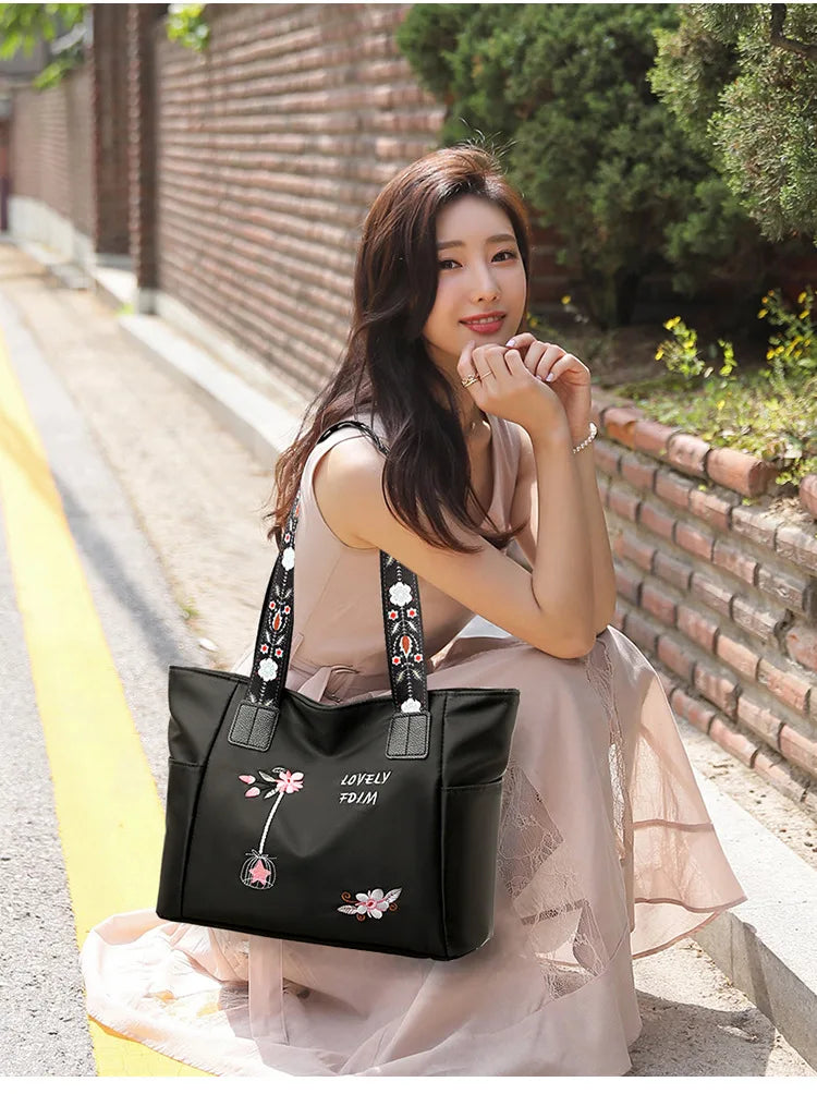 2024 New Arrivals Embroidery Women Handbag Nylon Waterproof Casual Tote Shopping Bag Large Capacity Female Shoulder Bags