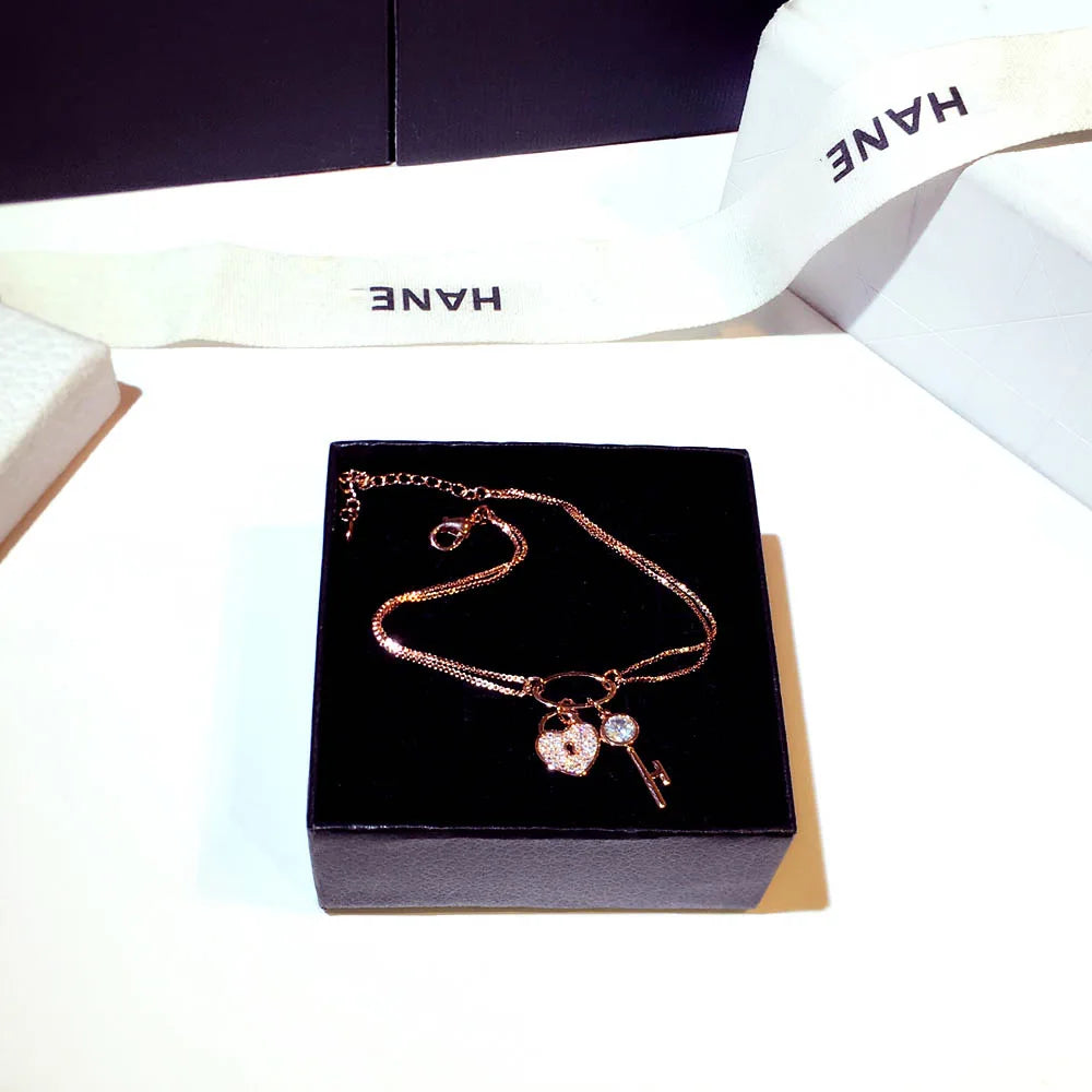 Korean Fashion Exquisite Luxury Lady Bracelets Buckle AAA Top Quality Bangles Shine Women Trend Charm Jewelry Romantic Pendant