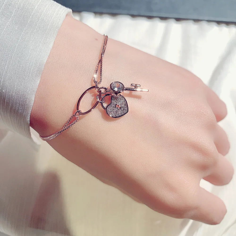 Korean Fashion Exquisite Luxury Lady Bracelets Buckle AAA Top Quality Bangles Shine Women Trend Charm Jewelry Romantic Pendant